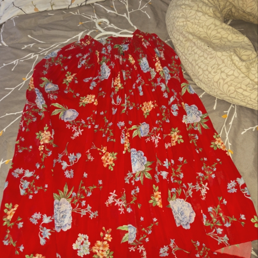 Floral red skirt
